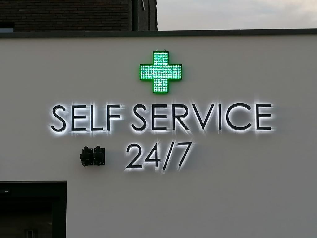 Pharmayou_croix-enseigne_03.jpg
